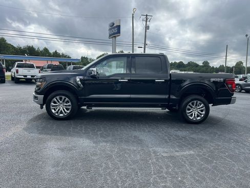 New 2025 Ford F150 XLT w/ Equipment Group 302A MID image 8