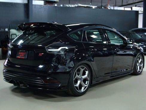 Used 2018 Ford Focus ST image 10