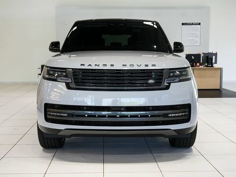 Used 2025 Land Rover Range Rover Autobiography AWD/4WD image 24