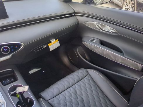 Used 2025 Genesis GV70 3.5T Sport w/ Sport Advanced Package image 16