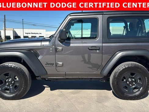 Used 2025 Jeep Wrangler Sport image 8