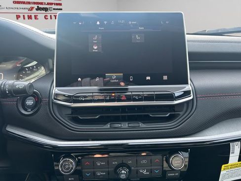 New 2026 Jeep Compass Trailhawk AWD/4WD image 17
