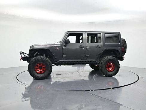 Used 2017 Jeep Wrangler Unlimited Rubicon AWD/4WD image 6