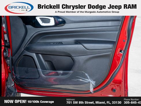 Used 2026 Jeep Compass Latitude AWD/4WD image 12