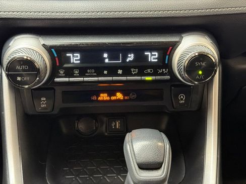 Used 2023 Toyota RAV4 XLE w/ Convenience Package FWD image 19