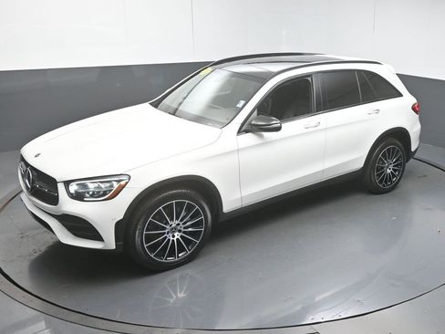 Used 2021 Mercedes-Benz GLC 300 w/ AMG Line image 42