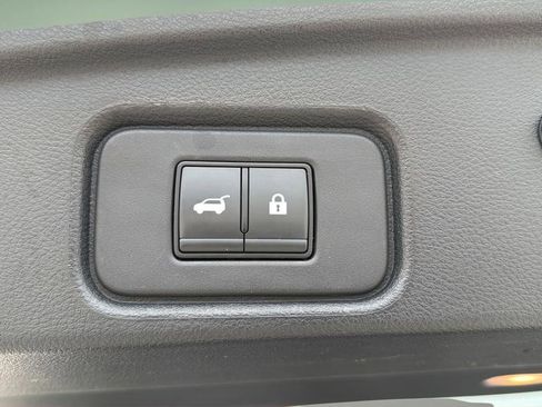Certified 2023 Nissan Pathfinder SL w/ SL Premium Package AWD/4WD image 14