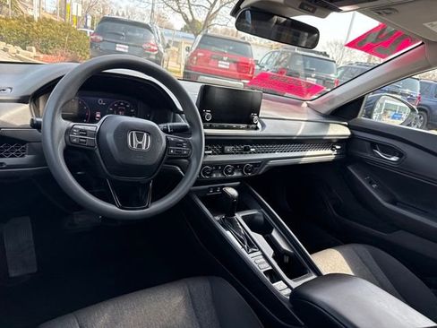 Used 2024 Honda Accord EX image 25