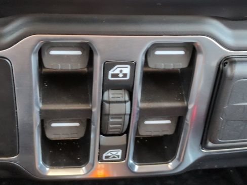 Used 2023 Jeep Wrangler Unlimited Sport w/ Xtreme 35 Tire Package AWD/4WD image 20