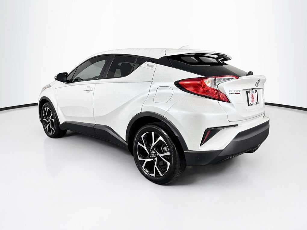 Used 2022 Toyota C-HR XLE FWD image 7