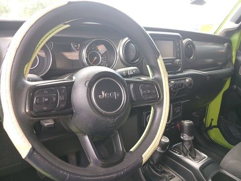 Used 2021 Jeep Wrangler Unlimited Sport AWD/4WD image 17