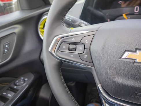 New 2026 Chevrolet Trax LT w/ Driver Confidence Package image 17