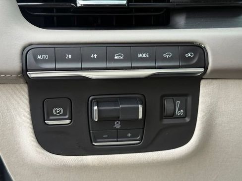 Used 2021 Cadillac Escalade Sport Platinum AWD/4WD image 22