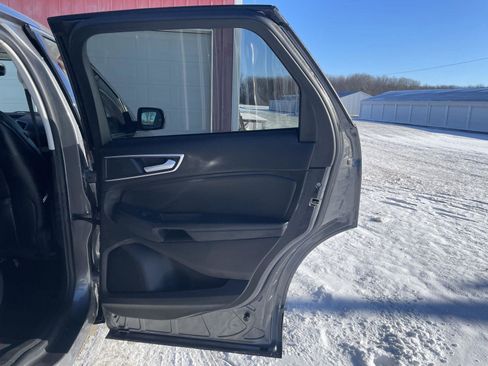 Used 2022 Ford Edge SEL w/ Convenience Package image 25