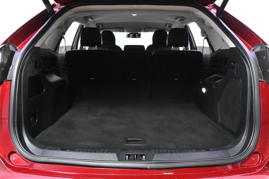 Used 2019 Ford Edge Titanium FWD image 19