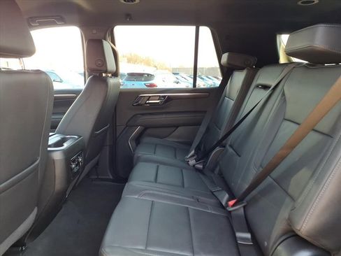 Certified 2025 Chevrolet Tahoe LT image 11