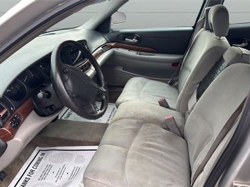 Used 2004 Buick Le Sabre Custom image 8