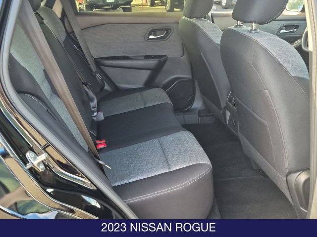 Used 2023 Nissan Rogue SV AWD/4WD image 20