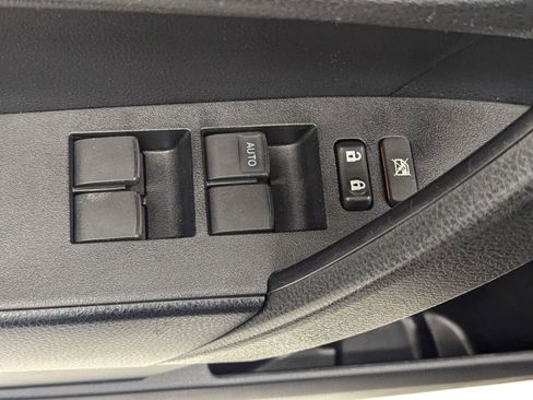 Used 2017 Toyota Corolla SE w/ Carpet Mat Package (TMS) image 17