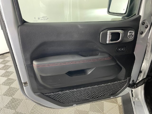 Used 2023 Jeep Wrangler Unlimited Rubicon 4xe AWD/4WD image 9