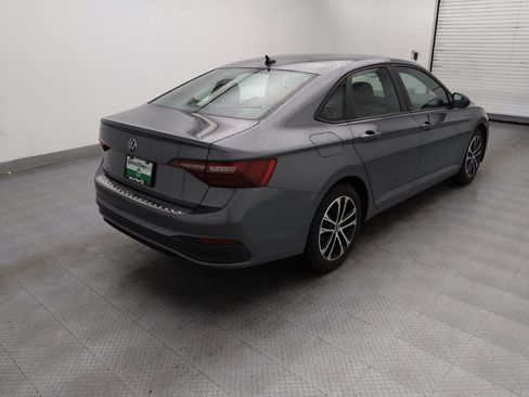 Used 2024 Volkswagen Jetta Sport image 9