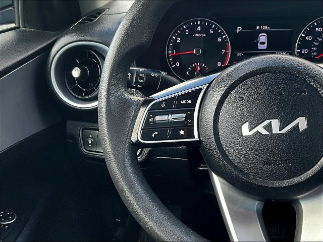 Certified 2023 Kia Forte LXS w/ LXS Technology Package FWD image 11