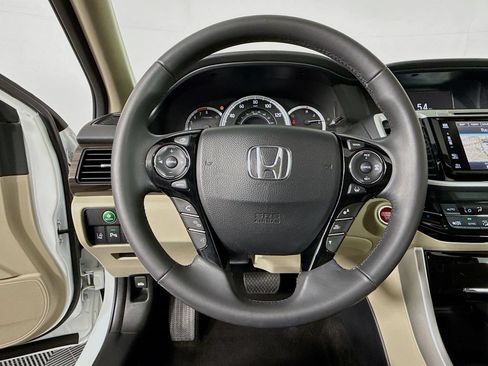 Certified 2017 Honda Accord Touring image 13