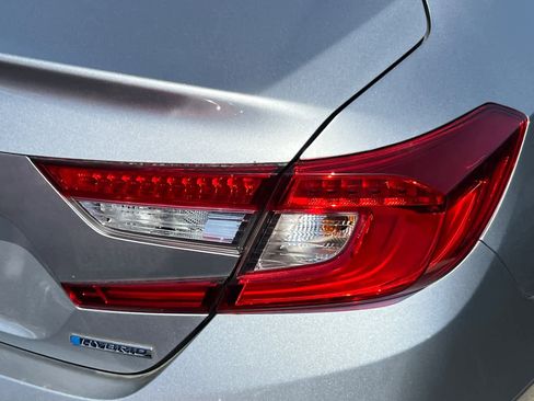 Used 2021 Honda Accord Hybrid image 18