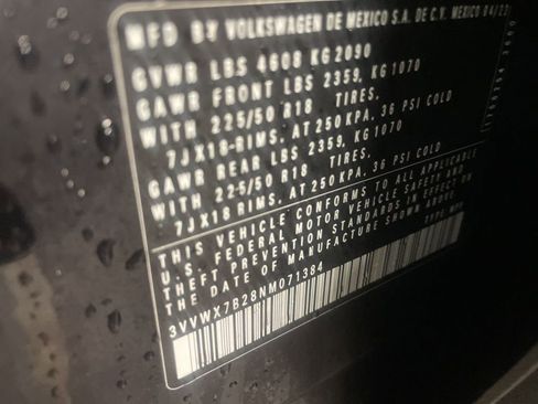 Used 2022 Volkswagen Taos SE image 31