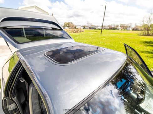 Used 1988 Ford Mustang GT image 39