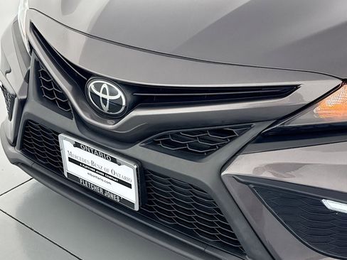 Used 2023 Toyota Camry SE FWD image 12
