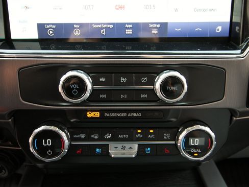 Used 2022 Ford F250 Limited AWD/4WD image 33