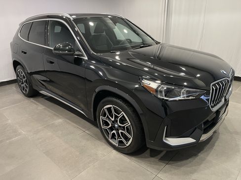 Used 2026 BMW X1 xDrive28i w/ Technology Package AWD/4WD image 3