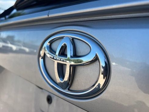 Used 2024 Toyota RAV4 XLE FWD image 12