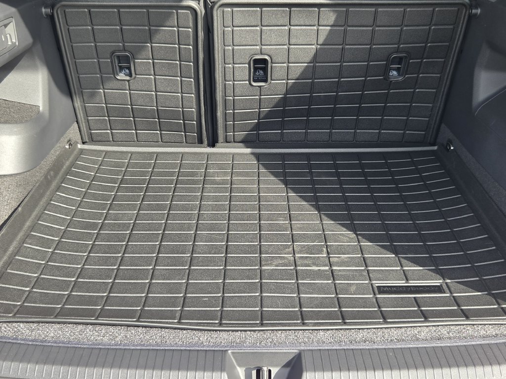 New 2026 Volkswagen Tiguan SE R-Line FWD image 27