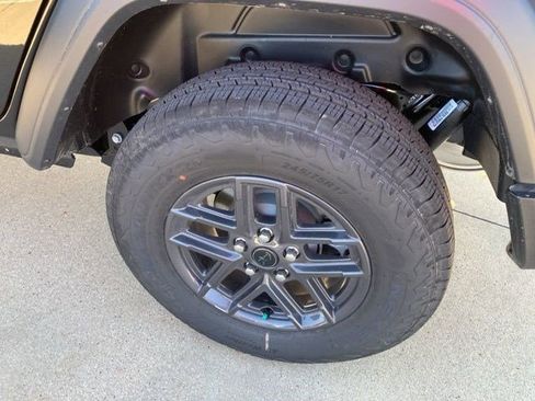 New 2025 Jeep Wrangler Sport S image 28