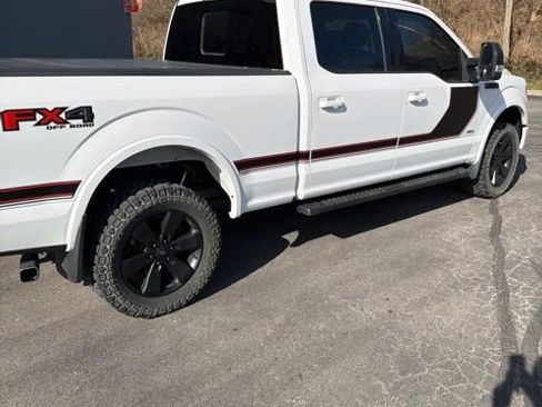 Used 2017 Ford F150 XLT w/ Equipment Group 302A Luxury image 3