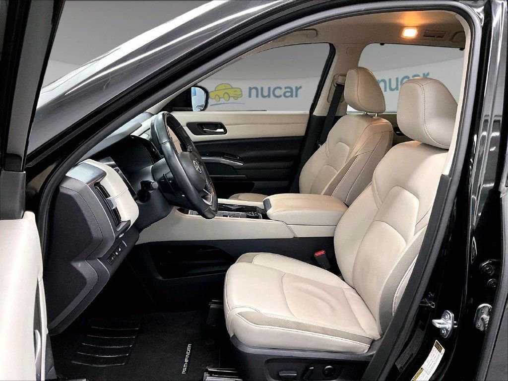 Used 2023 Nissan Pathfinder SL w/ Lighting Package (N92) AWD/4WD image 10