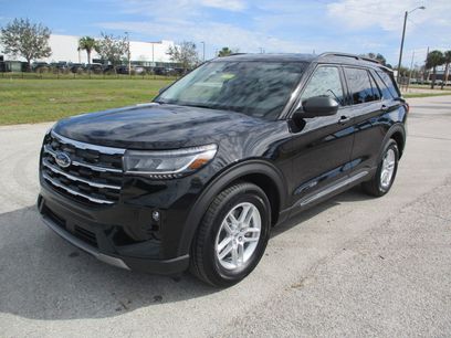 New 2025 Ford Explorer Active w/ Active Comfort Package