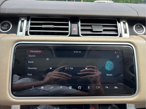 Used 2019 Land Rover Range Rover HSE AWD/4WD image 32
