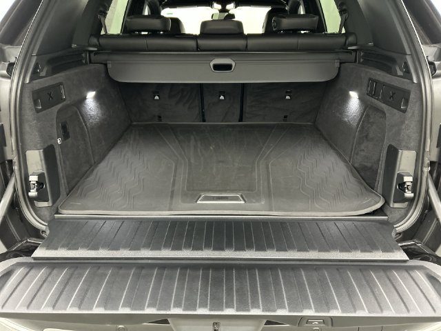 Used 2023 BMW X5 xDrive40i w/ Premium Package AWD/4WD image 7
