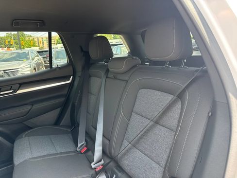 New 2026 GMC Terrain Elevation FWD image 28