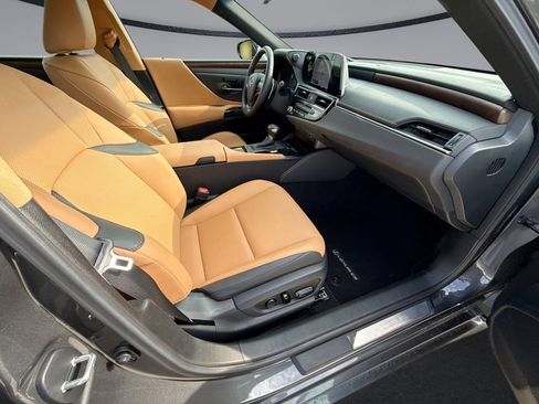 Used 2025 Lexus ES 350 w/ Premium Package FWD image 15