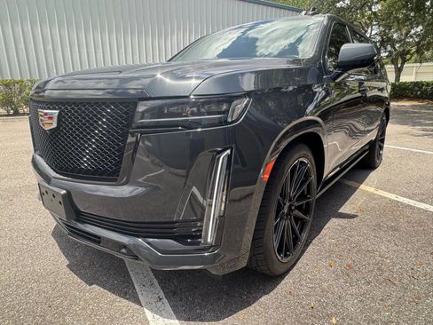 Used 2022 Cadillac Escalade Sport Platinum image 13