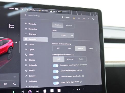 Used 2025 Tesla Model Y Long Range image 24