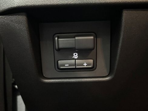 New 2025 Chevrolet Colorado Z71 w/ Technology Package image 25