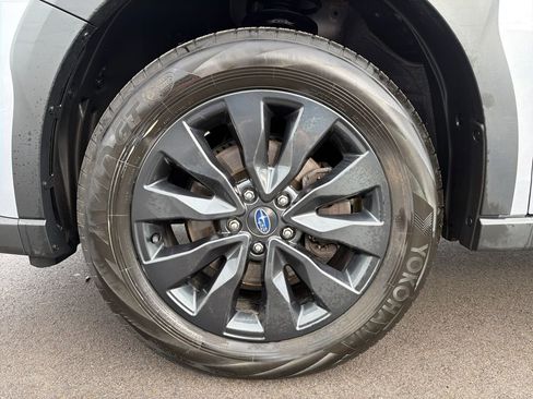 Used 2024 Subaru Outback Onyx Edition image 2