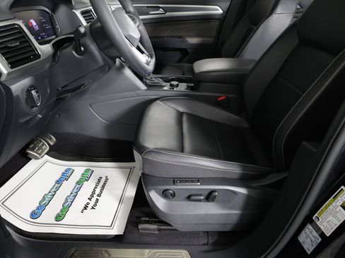 Used 2021 Volkswagen Atlas Cross Sport SEL R-Line w/ Cross Sport MDO Package image 13