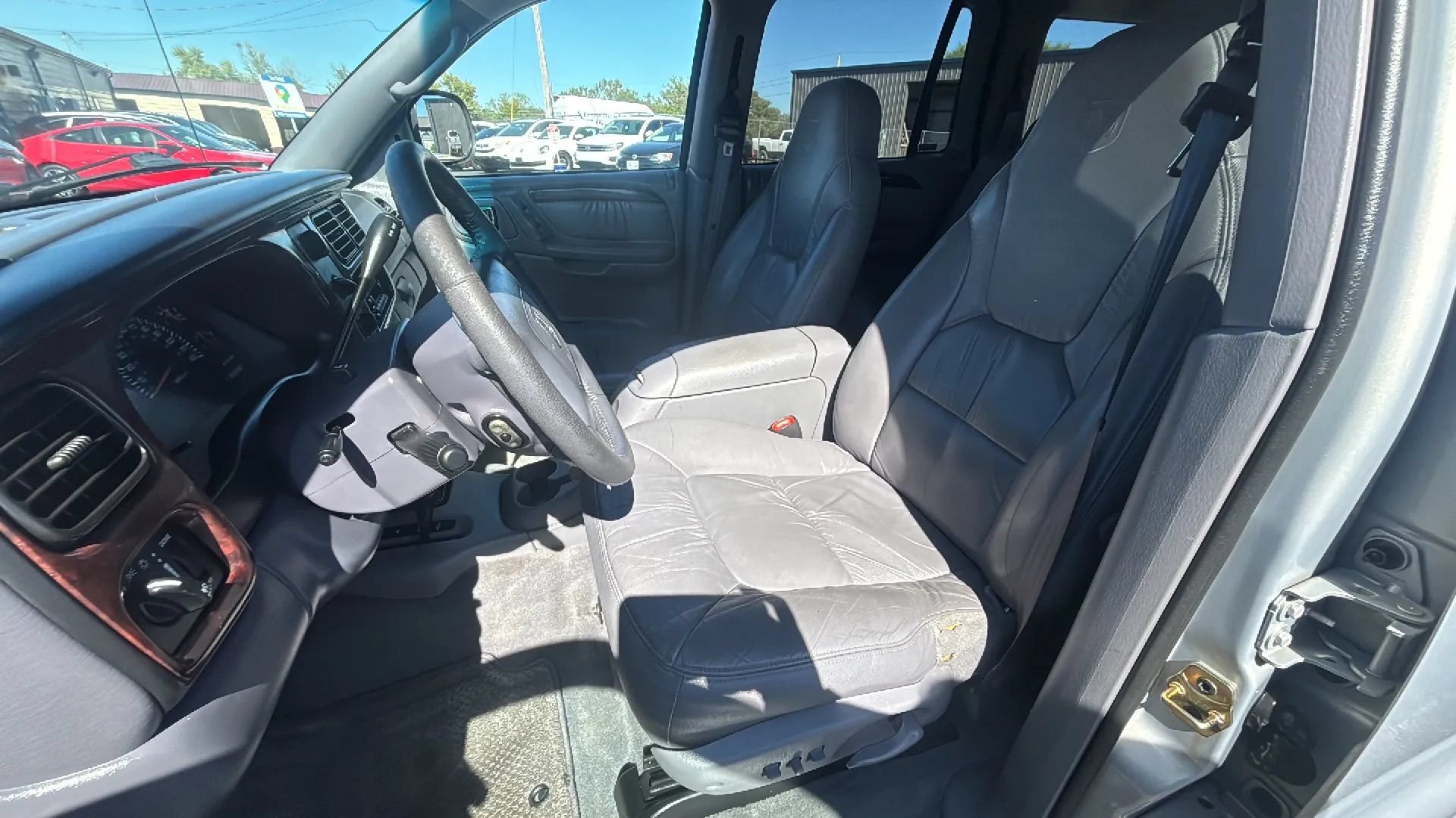 Used 2000 Dodge Durango 4WD image 16