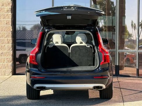 Used 2016 Volvo XC90 T6 Momentum w/ Momentum Plus Package image 31